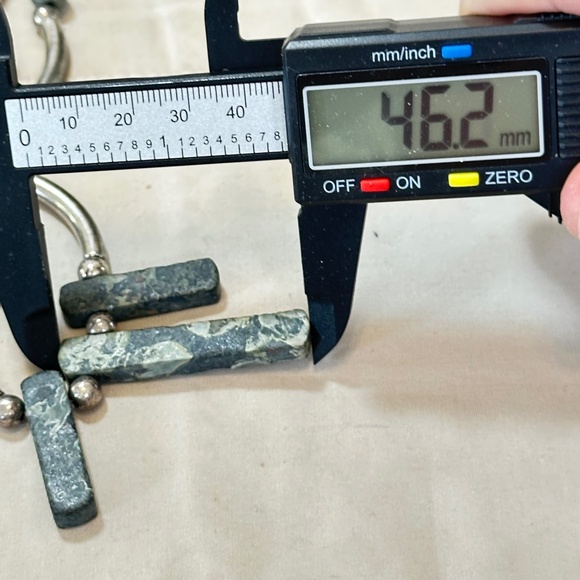 Silver Tone (beads & tubes) & Kambamba Jasper stone necklace Toggle clasp - Picture 11 of 15